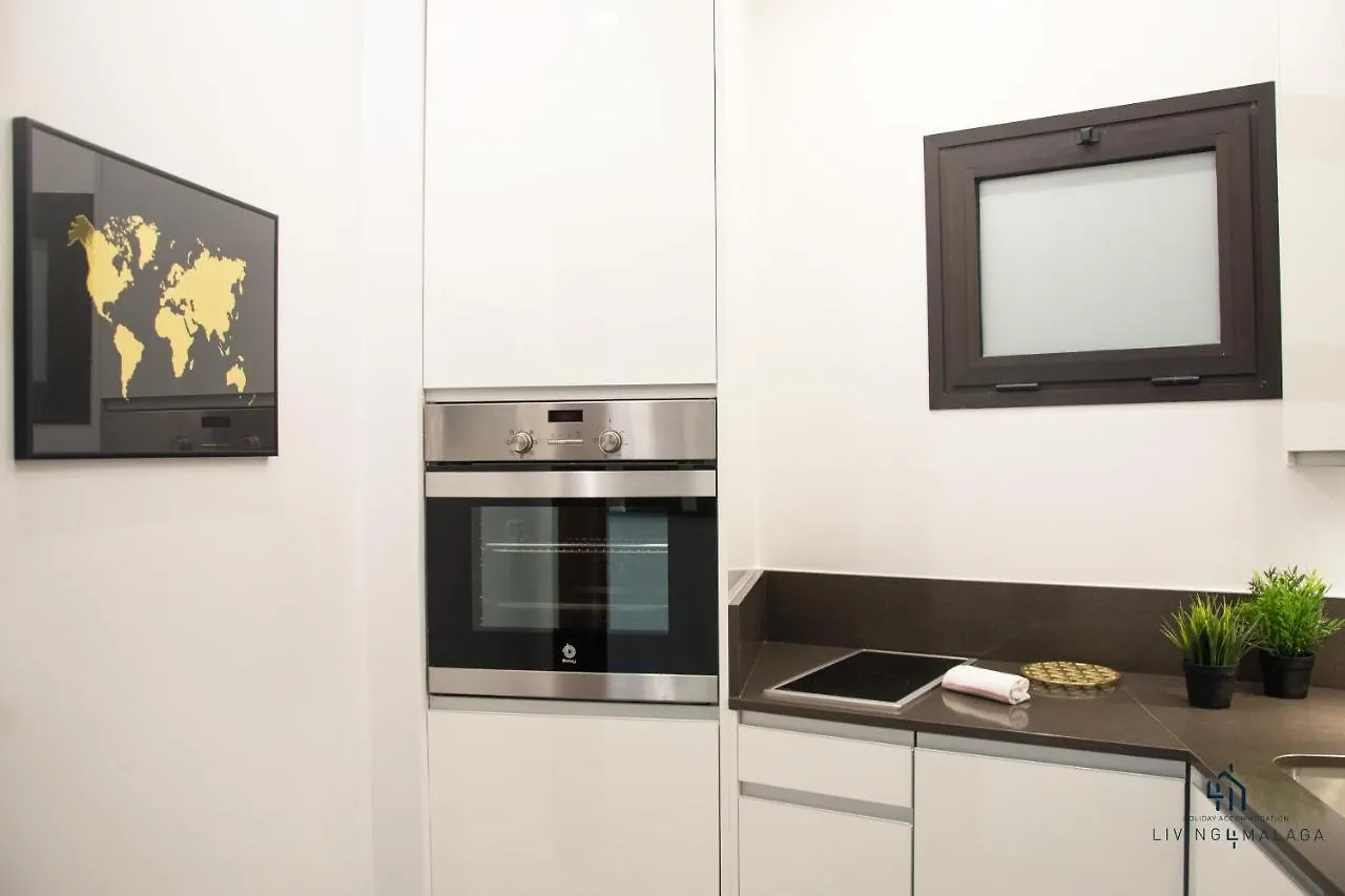 Living4Malaga Golden Suite Apartment