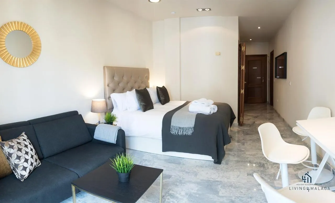 Living4Malaga Golden Suite 0*, مالقة